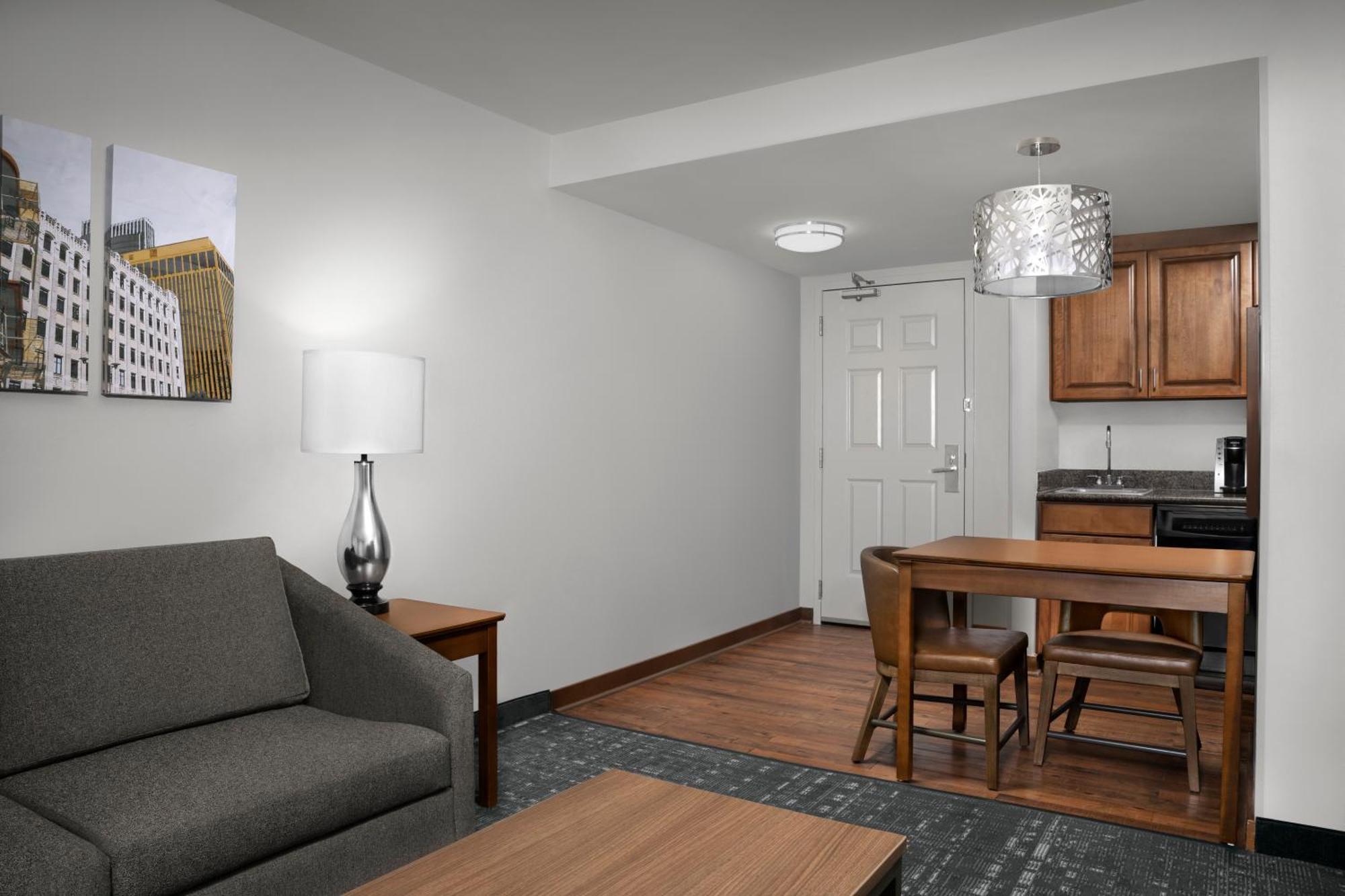Homewood Suites By Hilton Omaha - Downtown Esterno foto